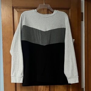 Nursing Queen Gray and Black Soft and Cozy Nursing Top